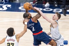 上年nba季后赛 - 实时动态分类下的文章配图