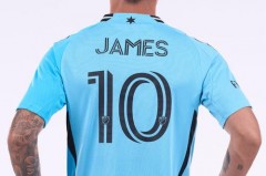 罗德里格斯穿几号球衣 - 球队对阵分类下的文章配图