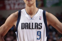 易建联身高多少英尺 - 实时动态分类下的文章配图