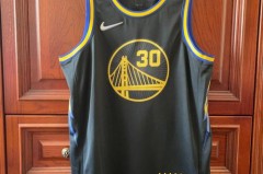 勇士张伯伦球衣 - 全球赛事分类下的文章配图