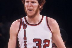 比尔沃顿哪一年选秀 - 球队对阵分类下的文章配图