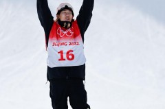 单板滑雪选手苏翊鸣实现突破 - 全球赛事分类下的文章配图