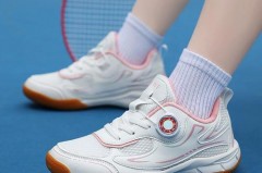 乒乓球球鞋和羽毛球球鞋什么差别 - 实时动态分类下的文章配图