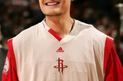 姚明一场比赛最高分 - 球队对阵分类下的文章配图