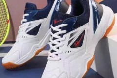 乒乓球鞋和羽毛球鞋通用吗 - 赛事资讯分类下的文章配图