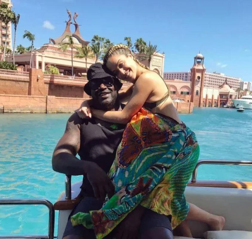 奥尼尔女朋友是谁