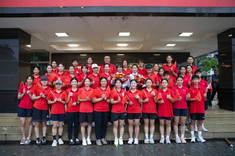 女子曲棍球队员名单