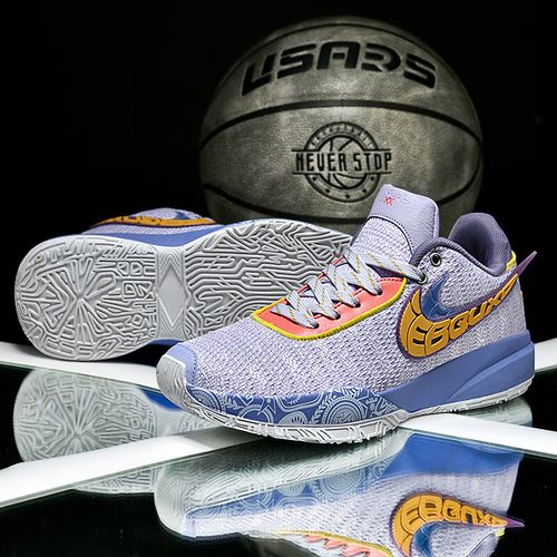 詹姆斯20代球鞋