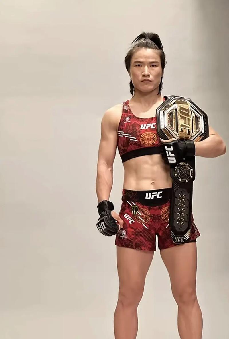 中国女子拳击冠军张伟丽