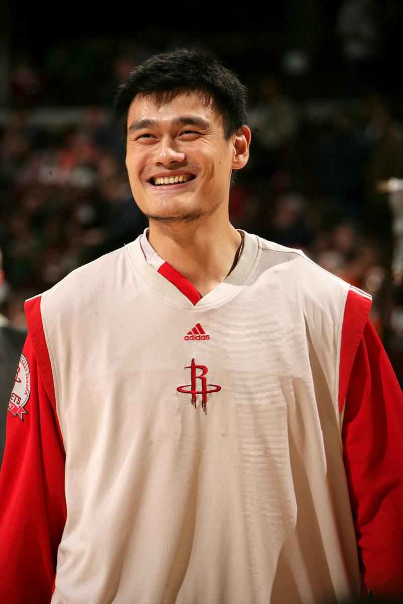 姚明一场比赛最高分