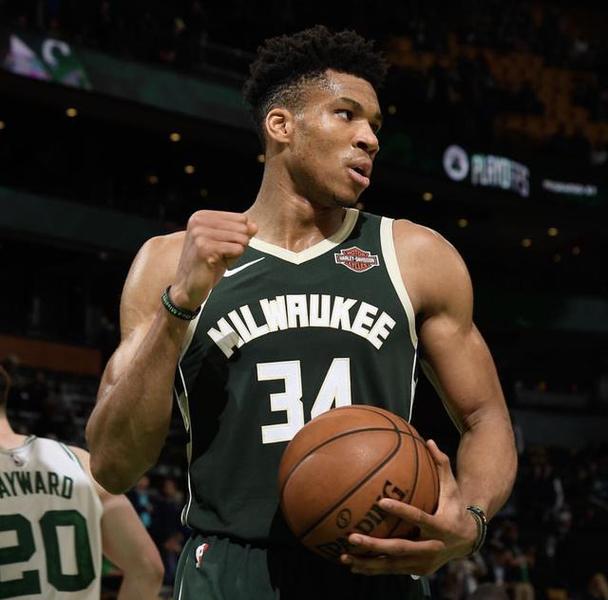 字母哥不怕没有内线的球队