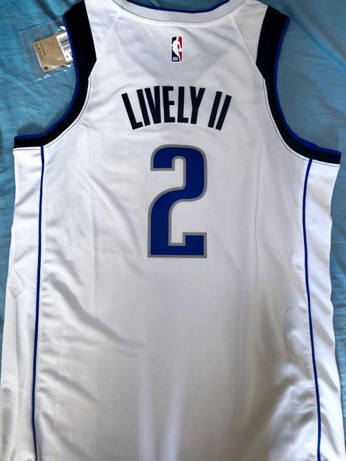 独行侠哪件球衣好看