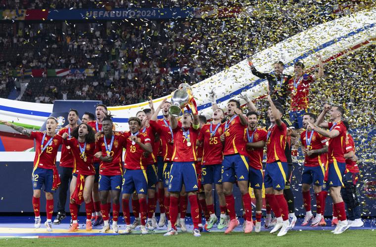 西班牙夺得欧洲杯冠军阵容