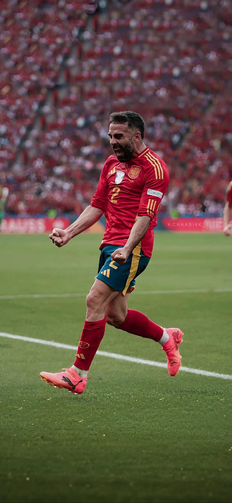 今年欧洲杯最佳球员是西班牙的哪位球星?