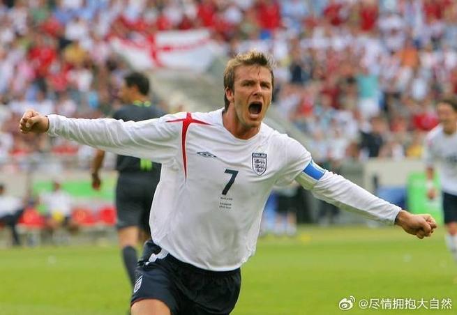 贝克汉姆14岁与曼联签约