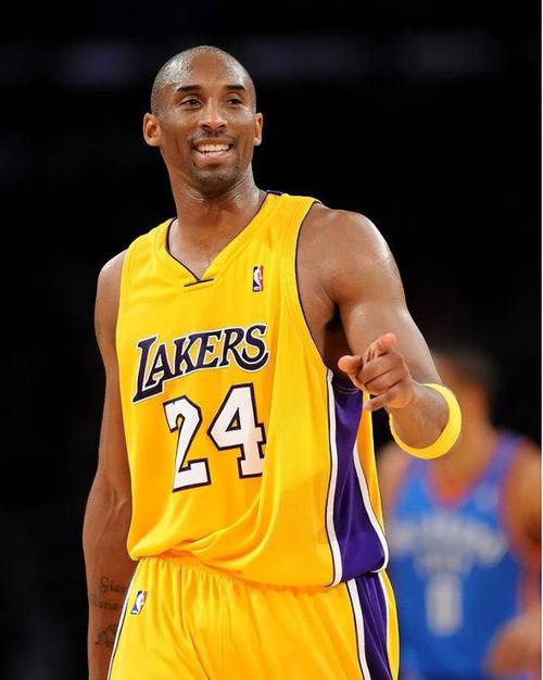 科比布莱恩特服役几个球队