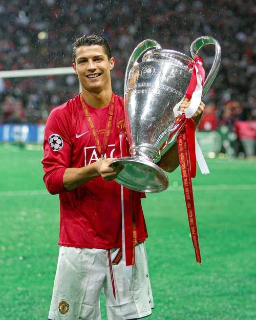 c罗在曼联是什么位置的球员