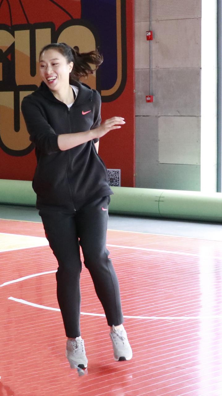 女篮队员邵婷去哪儿了啊