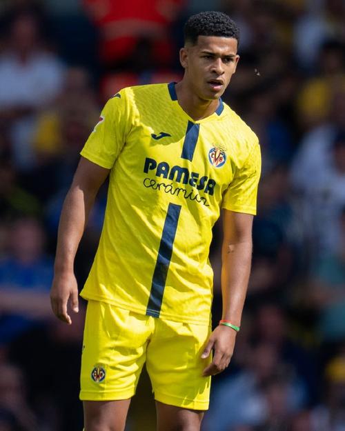 比利亚雷亚尔强吗