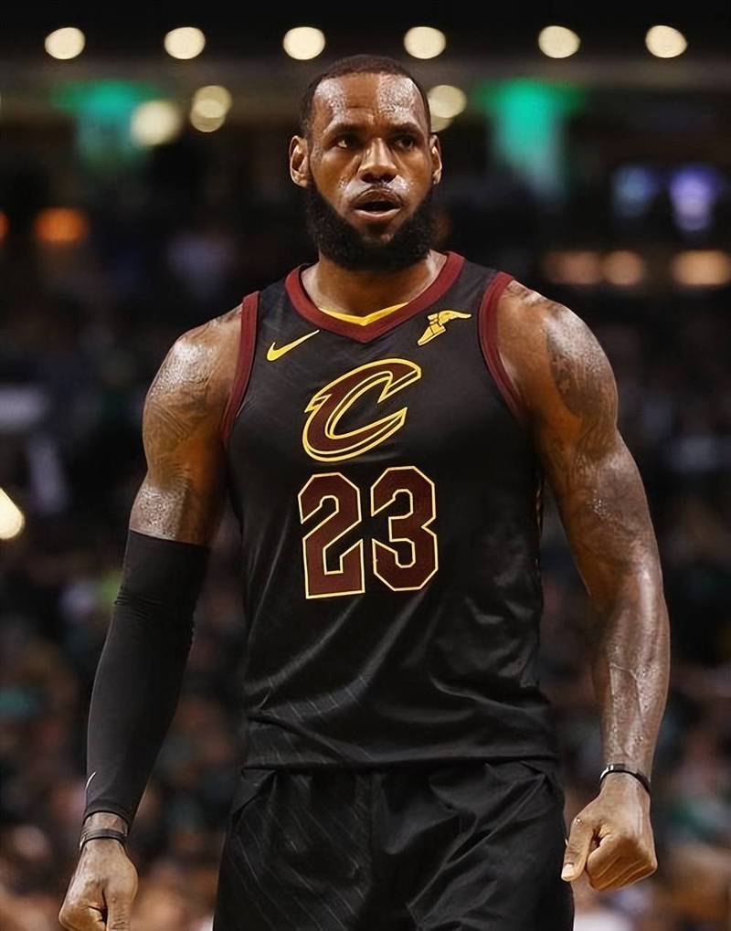 介绍一下勒布朗詹姆斯