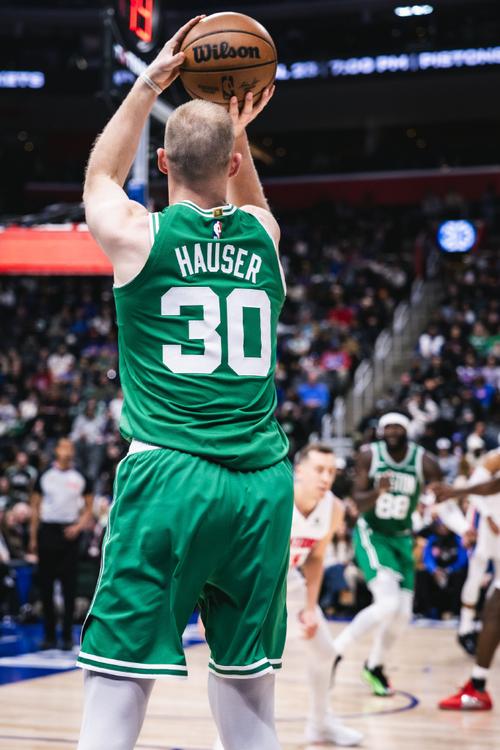 波士顿凯尔特人VS底特律活塞明天的比赛大分还是小分