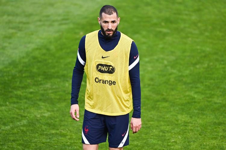 本泽马为何能重回国家队