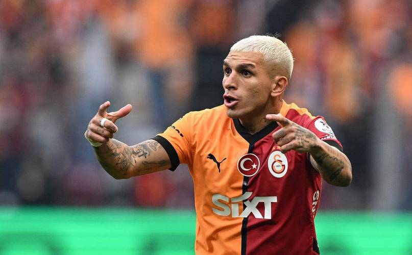 加拉塔萨雷转会