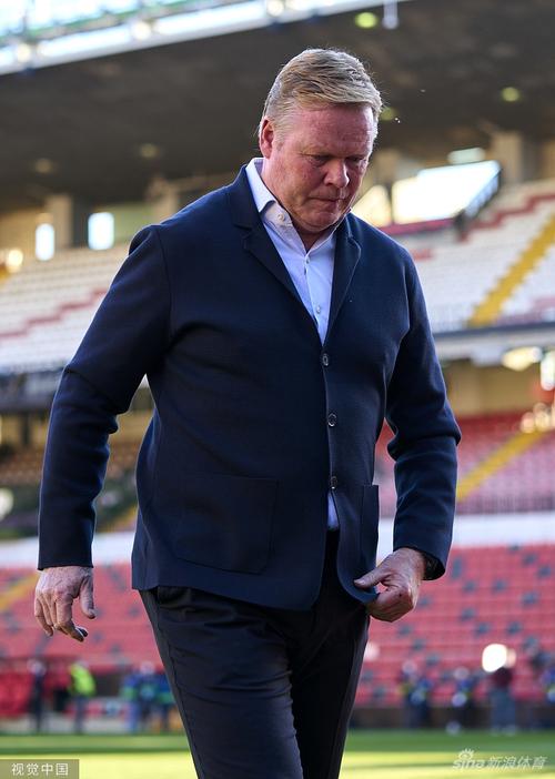 巴萨主教练科曼简历