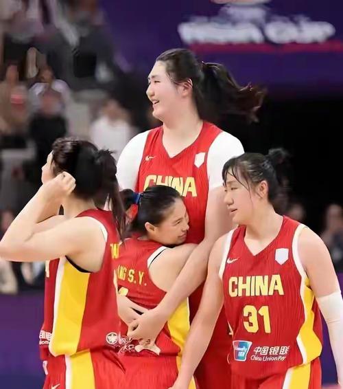 中国女篮最新比分